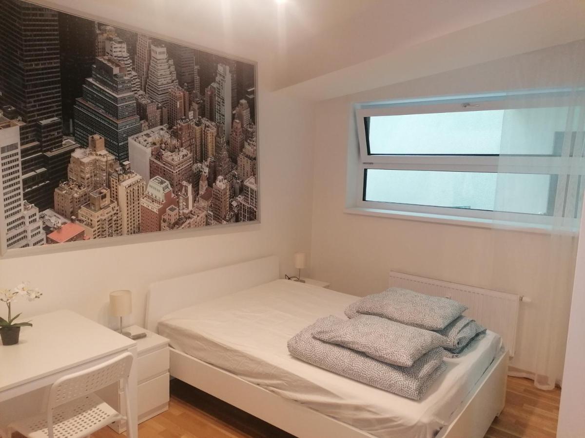 Studio Brand New Apartment #28 In New Building With Free Parking In City Center Praag Buitenkant foto